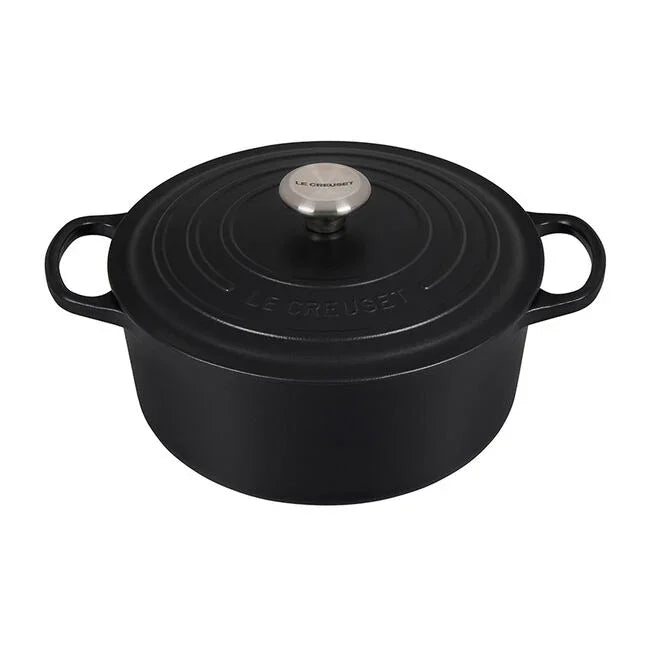【新品・未使用】LE CREUSET® 24cm COCOTTE RONDE 黒 Le Creuset Signature Round Dutch Oven 5.5 qt - Licorice – Marcel's
