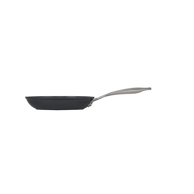 Le Creuset Essential Non-stick Ceramic Fry Pan 8"