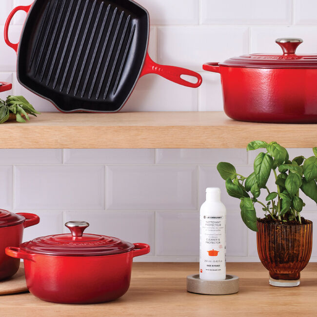 Le Creuset Cast Iron Cookware Cleaner