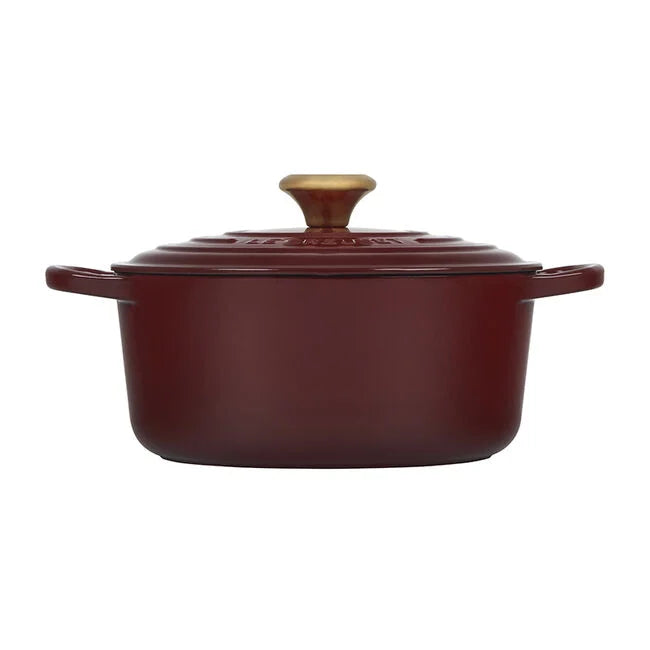 Le Creuset Signature Round Dutch Oven in Rhone 5.5 qt