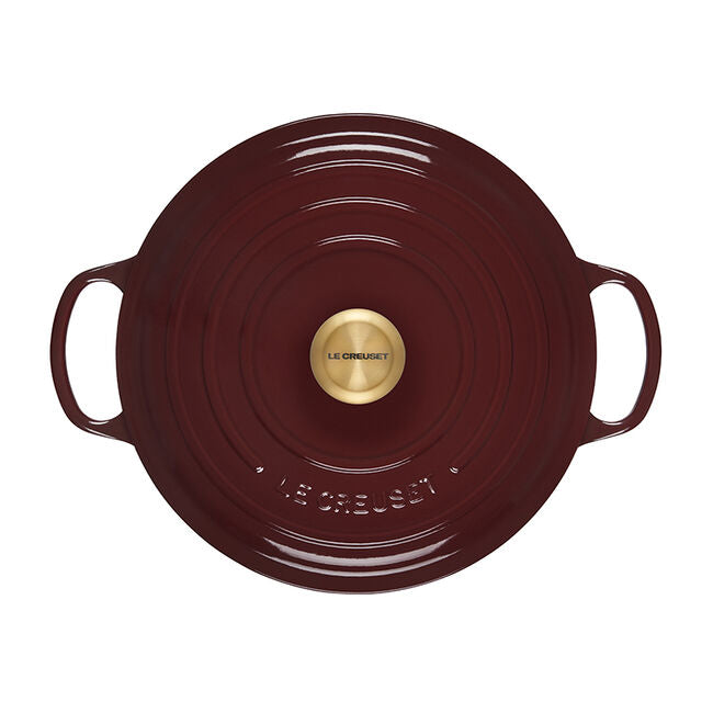 Le Creuset Signature Round Dutch Oven in Rhone  7.25 qt