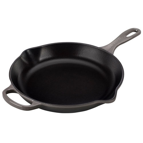 Le Creuset Signature Skillet in Oyster 10.25"