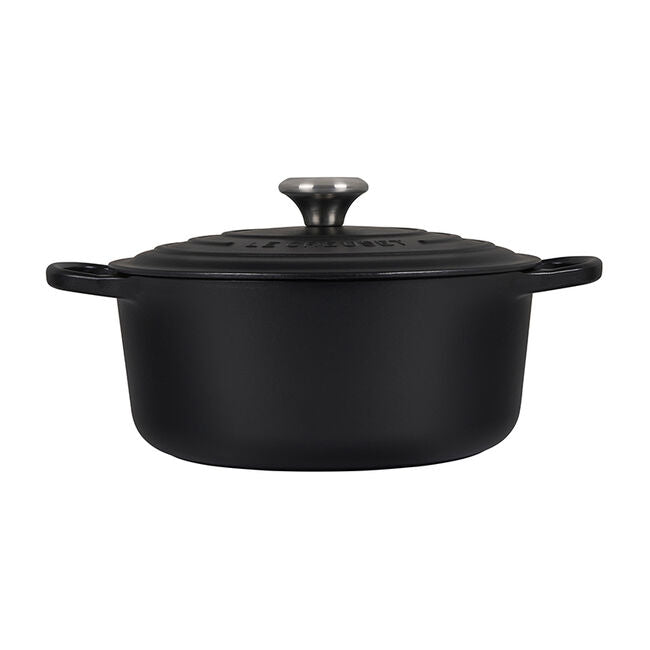 Le Creuset Signature Round Dutch Oven in Licorice 5.5 qt