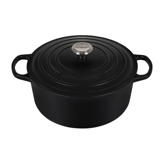 Le Creuset Signature Round Dutch Oven in Licorice 7.25 qt