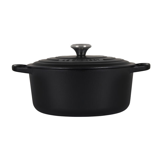 Le Creuset Signature Round Dutch Oven in Licorice 7.25 qt