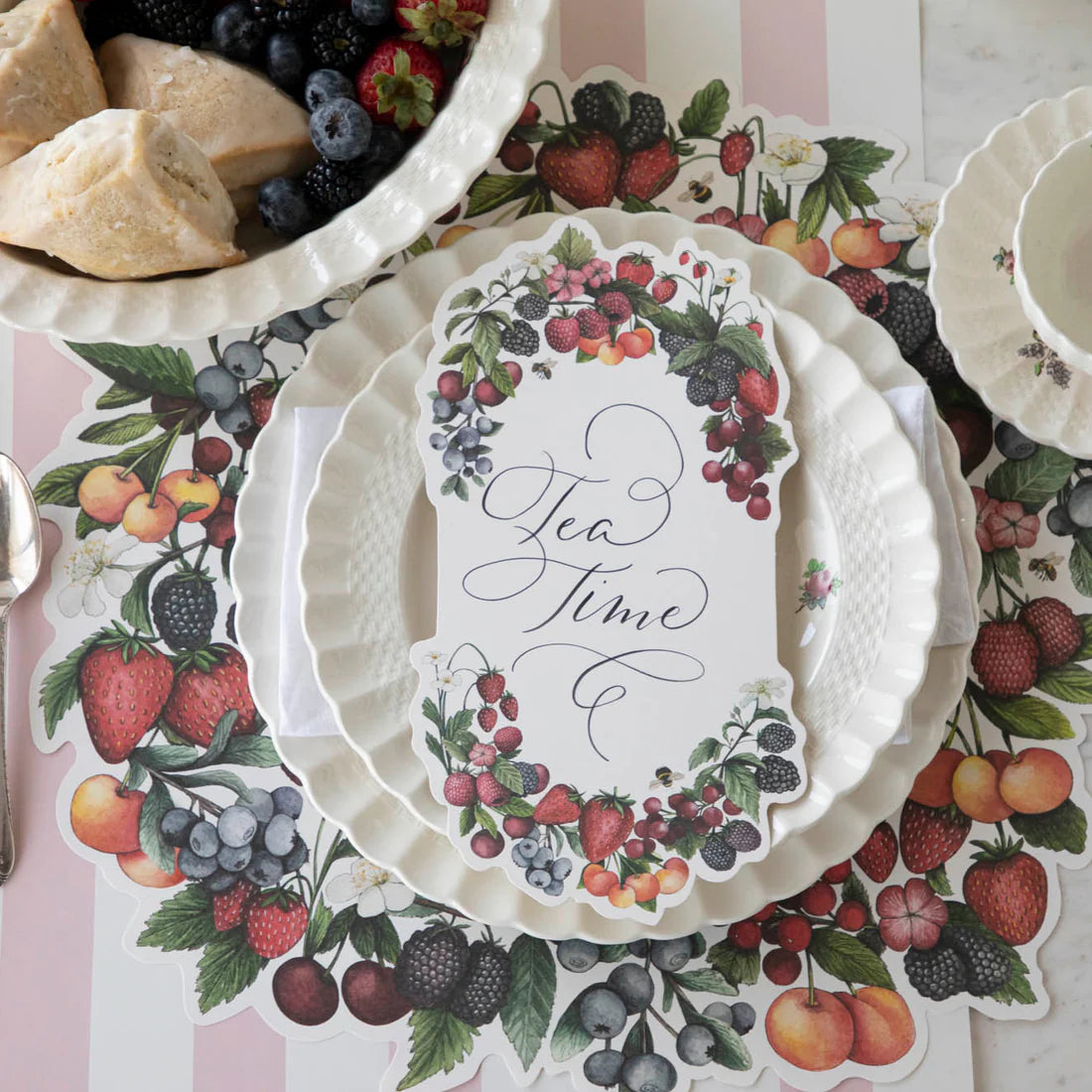 Die Cut Berry Wreath Paper Placemat