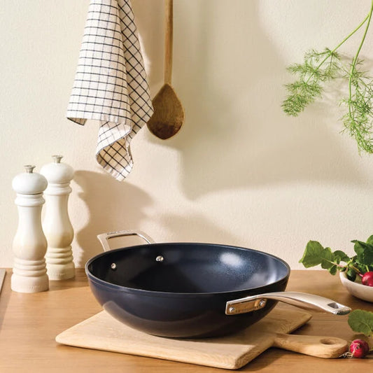 Le Creuset Essential Non-stick Ceramic Stir-Fry Pan 12"