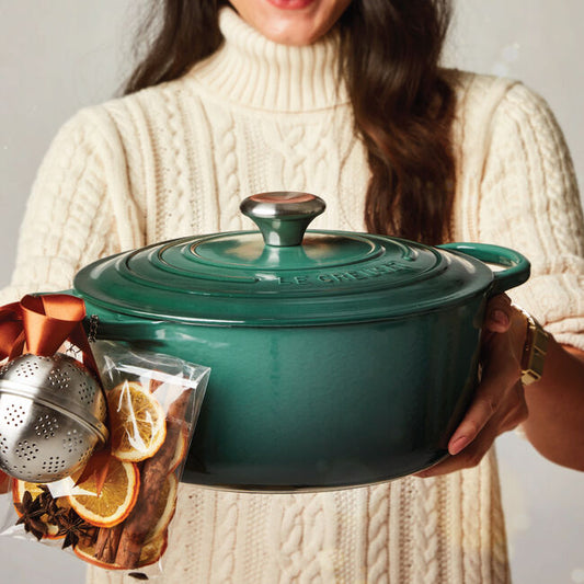 Le Creuset Signature Round Dutch Oven in Artichaut 4.5 qt