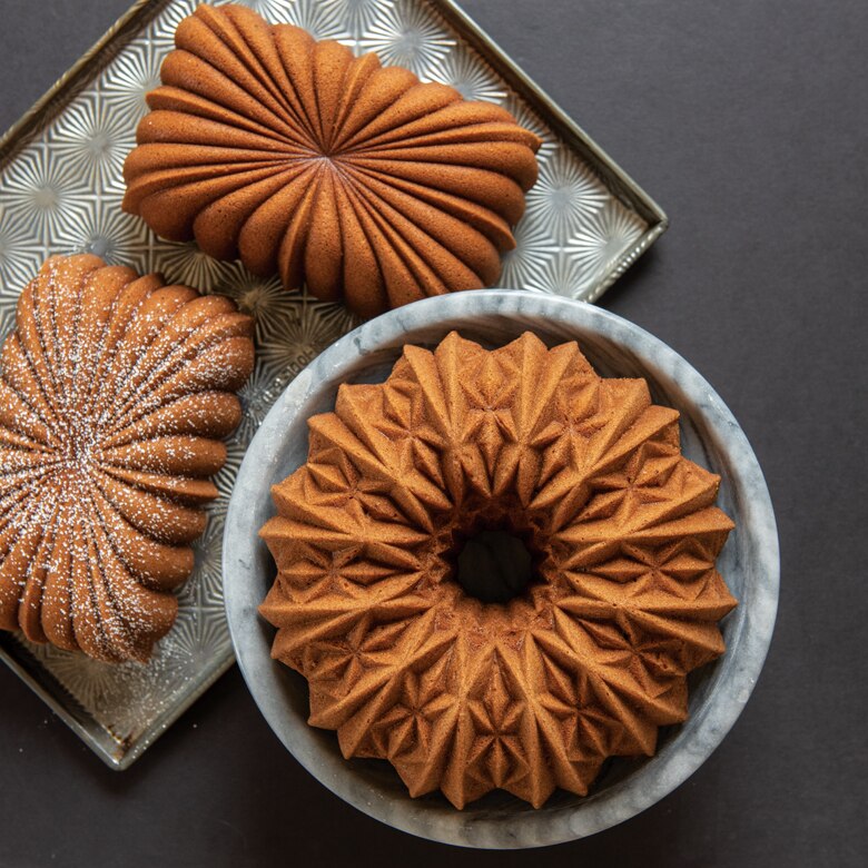 Nordic Ware Cut Crystal Bundt