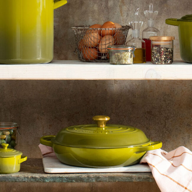 Le Creuset Signature Braiser in Olive