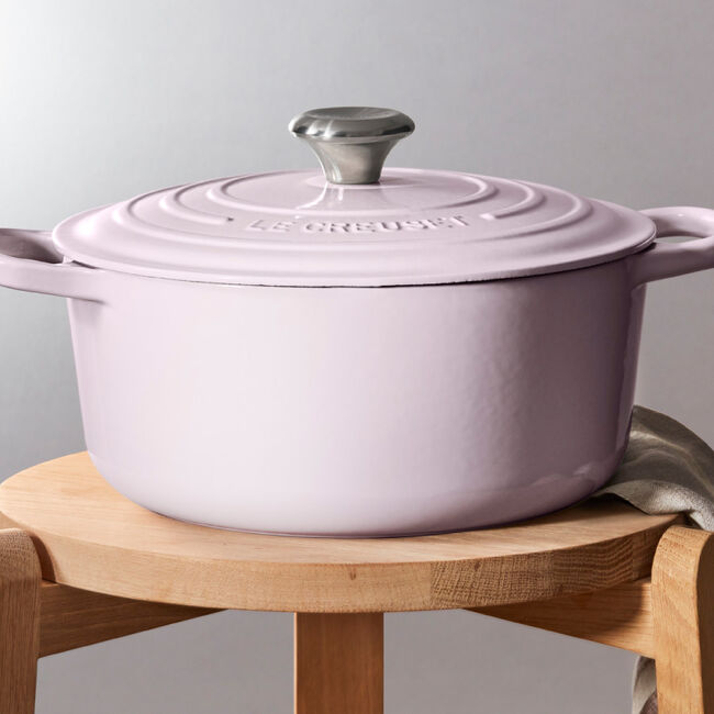 Le Creuset Signature Round Dutch Oven in Shallot 5.5 qt